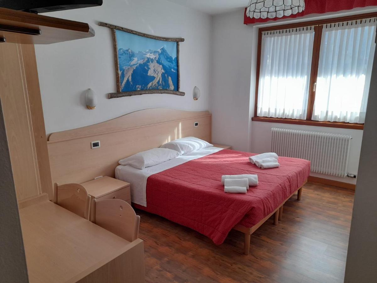 Hotel Garni B&B Maffei Pinzolo Eksteriør bilde