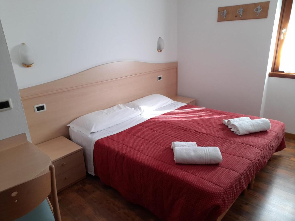 Hotel Garni B&B Maffei Pinzolo Eksteriør bilde